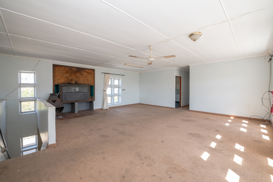 6 Bedroom Property for Sale in Pringle Bay Western Cape